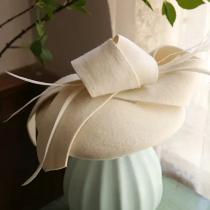 Elegant Cocktail Hat with Knotted Design - Image 6