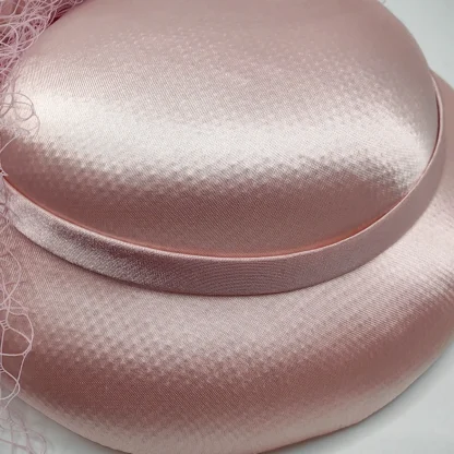 Retro Clip-on Fascinator with Elegant Design - Image 11
