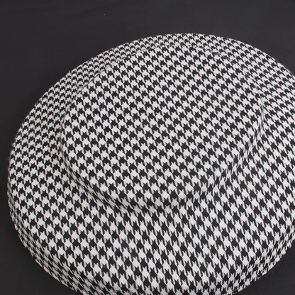 Disc Simple Cocktail Hat with Plaid Pattern - Image 4